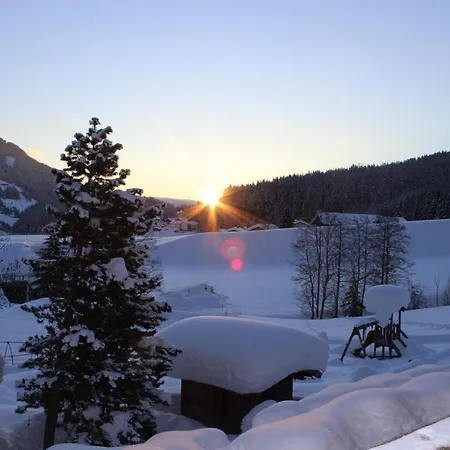 Landhaus Rainer Aparthotel 3*